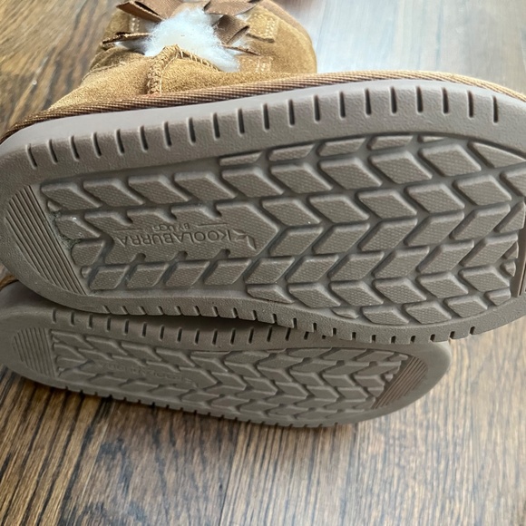 Koolaburra Toddler Boots (size 8) - Picture 3 of 3